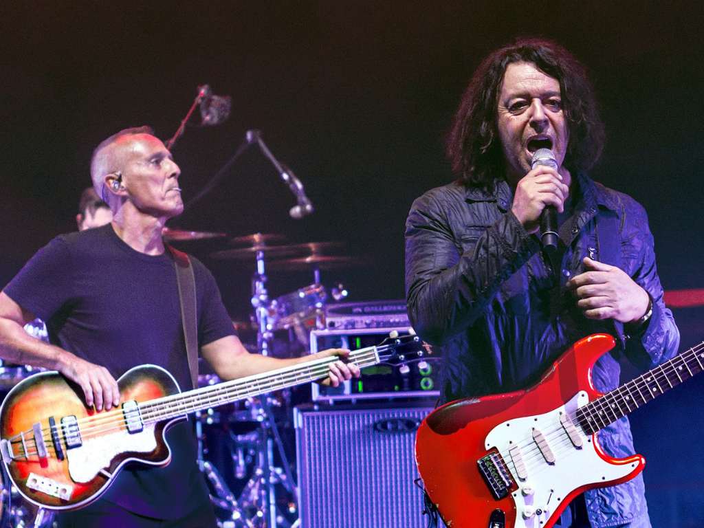 Music Review: 'Everybody Wants to Rule the World' -- Tears for Fears's  Conservative Anthem
